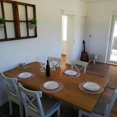 House Aurora Borealis * Ervenik