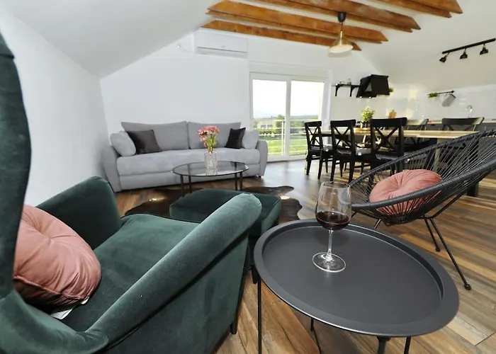 House Aurora Borealis Vila *