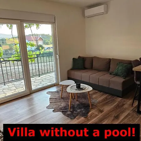 House Aurora Borealis Villa *