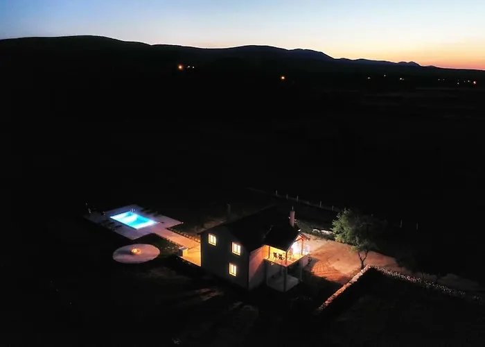 Villa House Aurora Borealis *