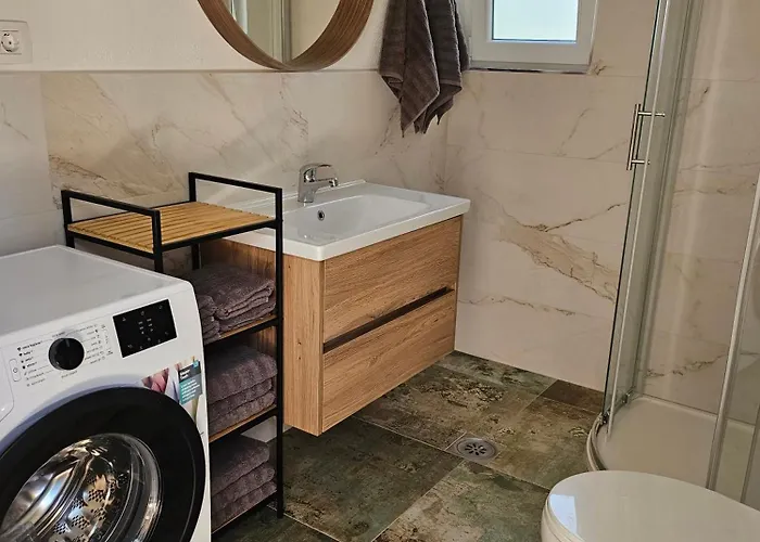 House Aurora Borealis 빌라 Ervenik